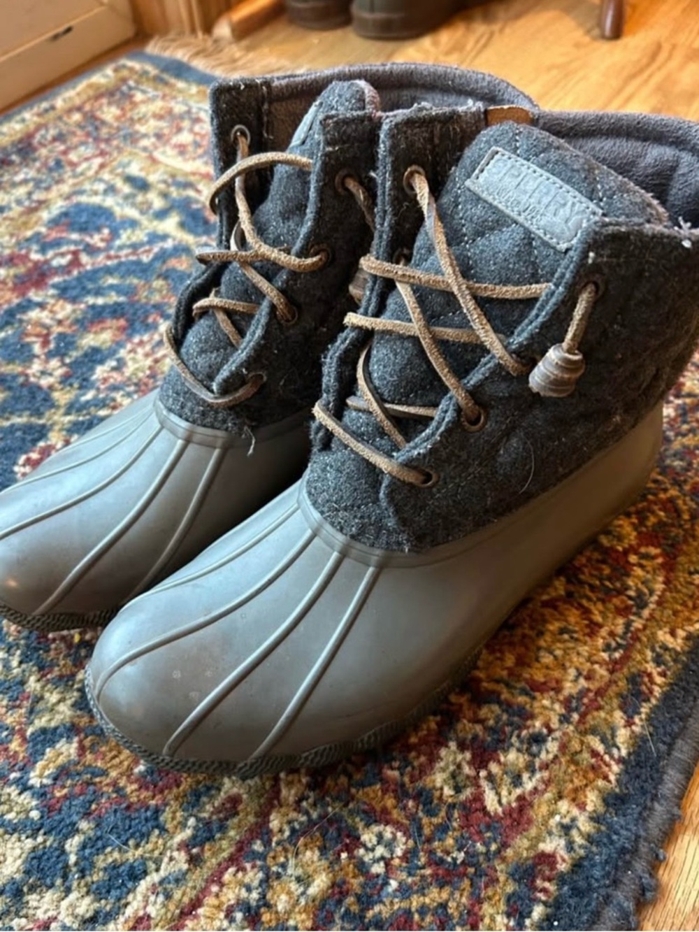 Sperry Women's size 8 Gray Waterproof Duck Boots with Wool-Look Upper